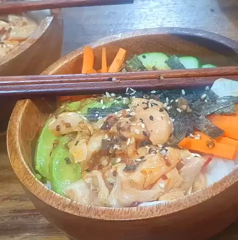 Poke sushi bowl close up