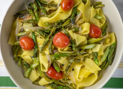 Overview of Lemon Asparagus Pasta in a bowl