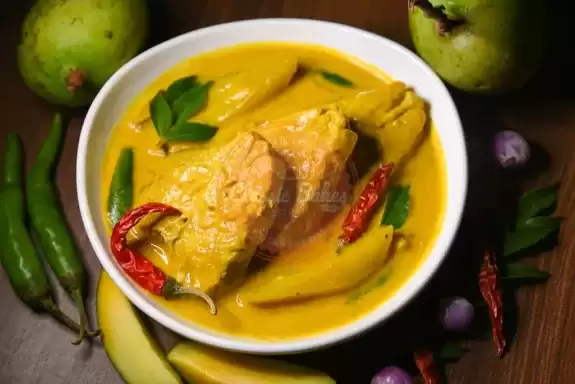 King fish curry in a bowl