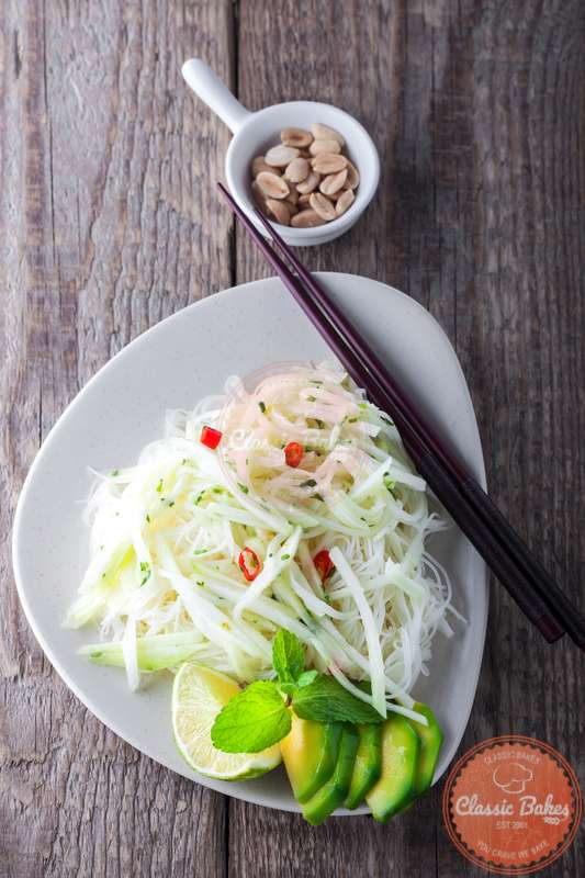 Overview of a plate with Kohlrabi Noodle Salad 