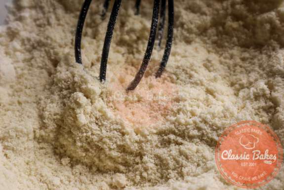 Almond flour, coconut flour, xanthan gum, salt, and sugar-free sweetener in a medium bowl. 
