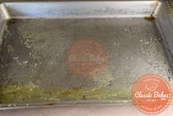 Baking pan greased with nonstick cooking spray.