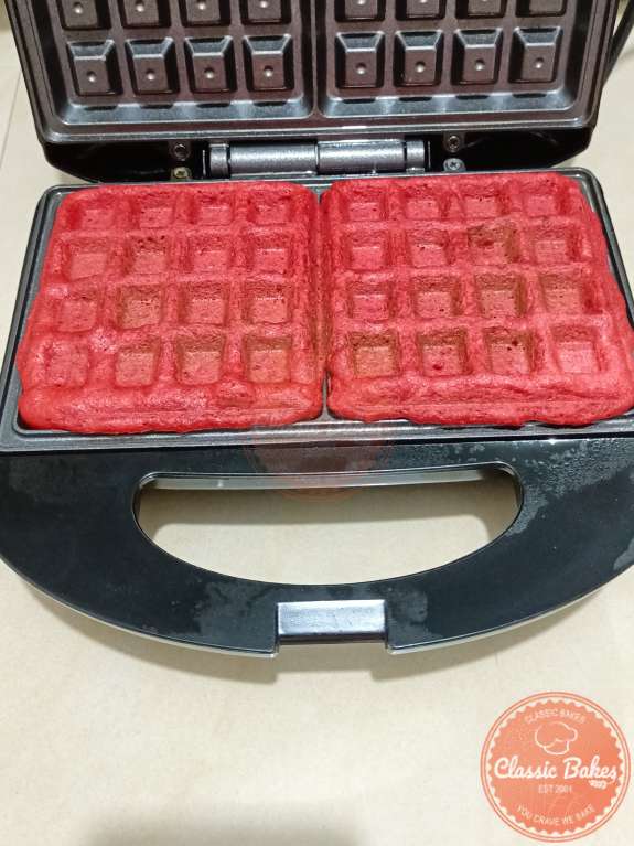 Cooking the waffle