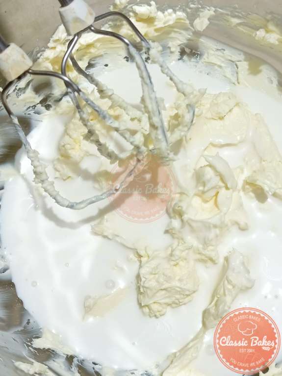 Creaming the heavy cream