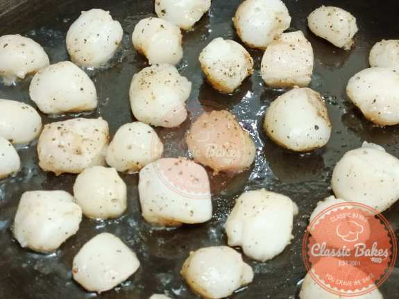 Cooking scallops