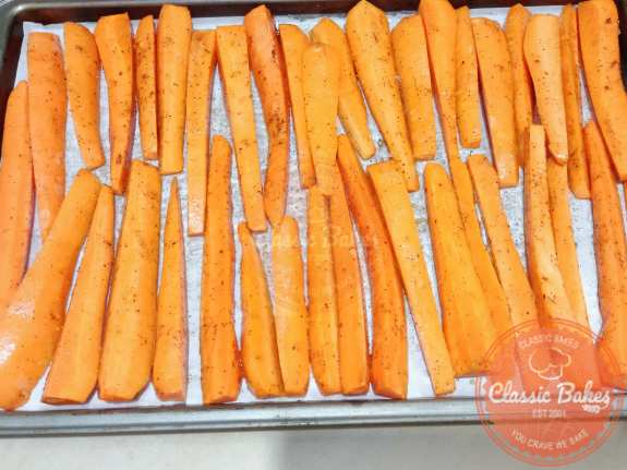 Transfer carrots in the baking pan and lightly cooked in the oven